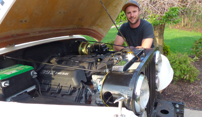 Illustration for article titled This Chrysler Engineer Is Shoving A 485 Horsepower Hemi V8 Into A Jeep Scrambler